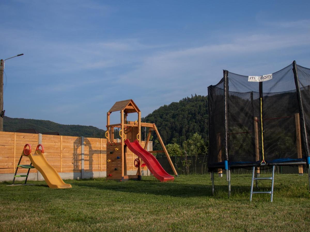 Hotel Dom Hills Bucovina Gura Humorului Exterior foto