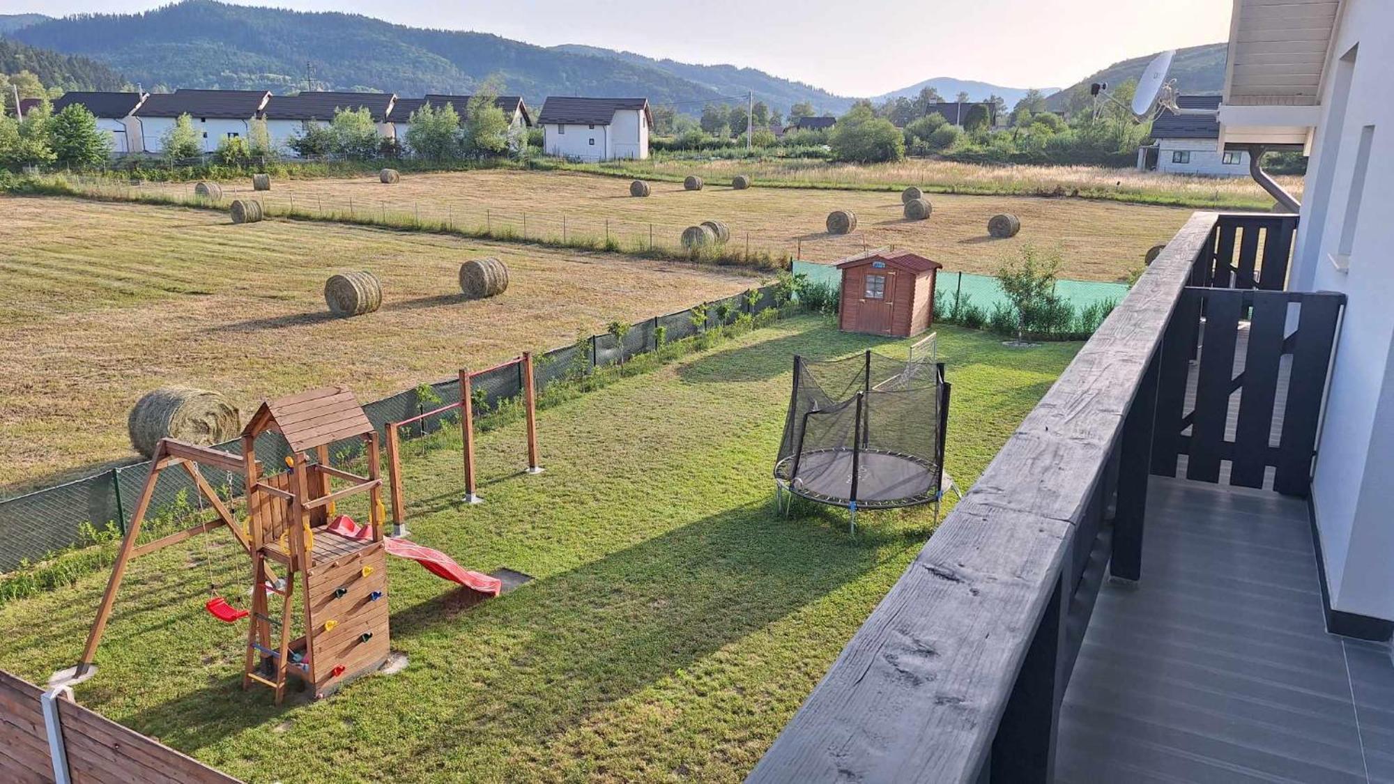 Hotel Dom Hills Bucovina Gura Humorului Exterior foto